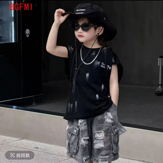 Camiseta holgada sin mangas para niños, Tops + pantalones cortos con agujeros, conjunto de 2 uds., ropa bonita para niños, traje de chaleco para niños de 2 a 10 años