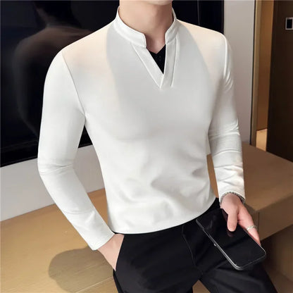 Camiseta elástica falsa de 2 piezas con empalme a la moda coreana, camiseta básica de manga larga con cuello en V ajustada para hombre, camisetas versátiles de Color sólido