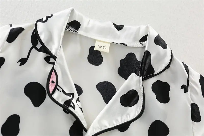 Conjuntos de pijamas para niños y niñas, camiseta de manga corta de vaca de dibujos animados, Tops con pantalones, ropa de dormir para bebés pequeños, Pijamas