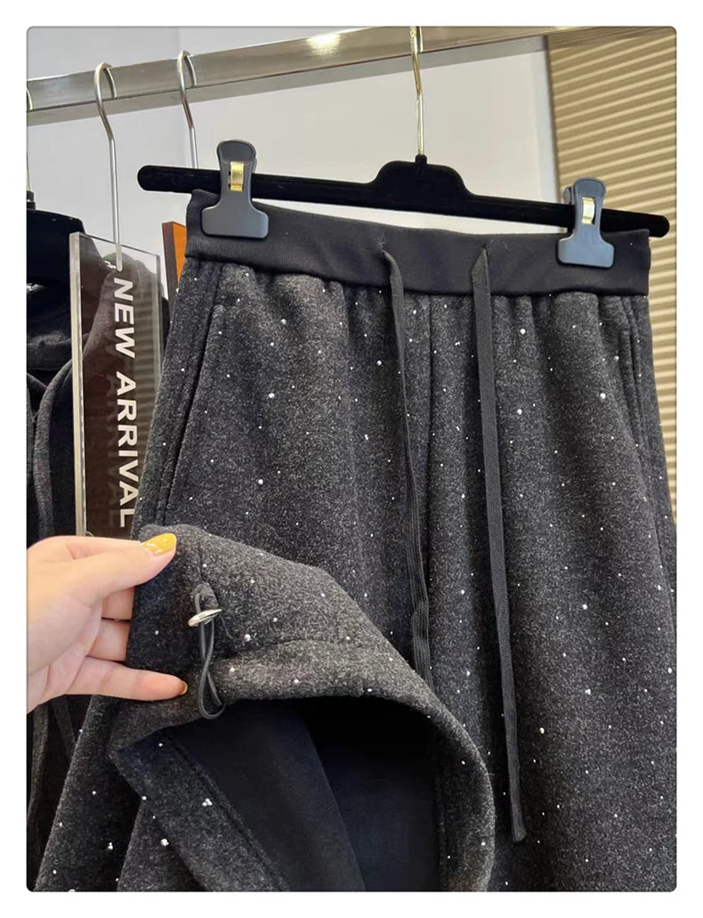 Pantalones de chándal de pierna ancha con forro polar, a la moda para principios de primavera, con empalme de diamantes, pant...