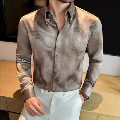 Camisa de manga larga de seda de imitación para hombre, camisa informal estampada de Color degradado a la moda, ropa Social de negocios, ropa de calle para hombre