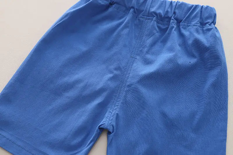 Nueva ropa informal para niños, traje de verano para niños y niñas, camisa con letras estampadas, pantalones cortos, 2 unids/set, ropa para niños pequeños de 0 a 5 años