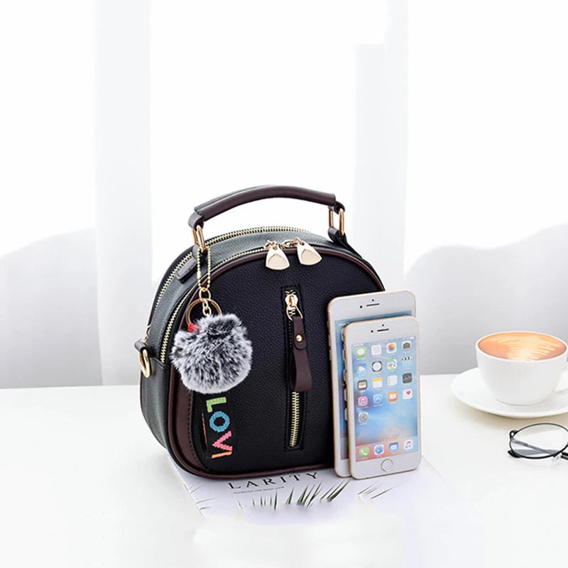 Bolsos pequeños de cuero PU para mujer, bolso de hombro tipo bandolera con diseño de bola de pelo, bolsos de mensajero de lujo a la moda para mujer