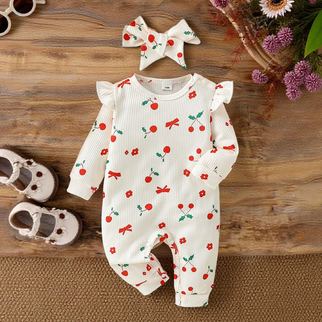 2025 lindos mamelucos para niñas prendas de vestir de manga larga monos de cereza con estampado para recién nacidos dos piezas primavera otoño para 0-1 años