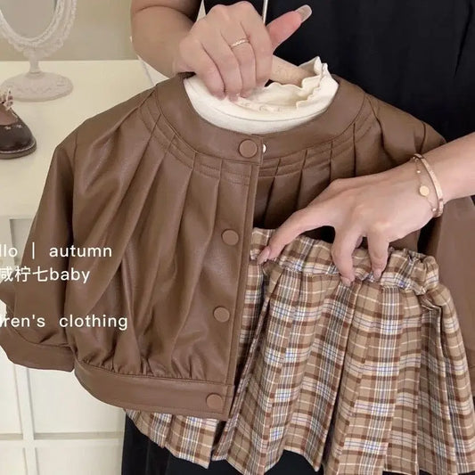 Chaqueta de cuero de moda para niña, nuevo estilo de otoño, camisa inferior elegante, falda plisada dulce, conjunto de 3 piezas