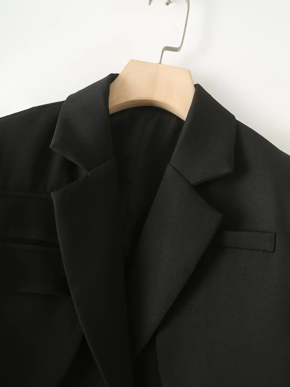 Early Autumn Women's Cross-Belted Slim Fit Short Suit Jacket Fashionable Business Casual Style Long Sleeve Commute Friendly