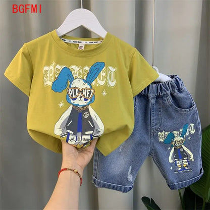 Conjunto de Verano para Niños 2026, Camiseta de Algodón con Estampado de Dibujos Animados y Letras + Pantalones Cortos de Mezclilla, Ropa Infantil