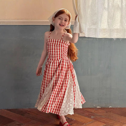 NOVEDAD DE VERANO 2025 vestido largo de hadas para niñas vestido de tirantes de encaje empalmado de encaje a cuadros rojo francés
