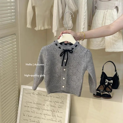 Conjunto para niñas 2025, Otoño Invierno, nuevo suéter gris de punto de manga larga, Falda plisada, conjunto de dos piezas para bebé a la moda