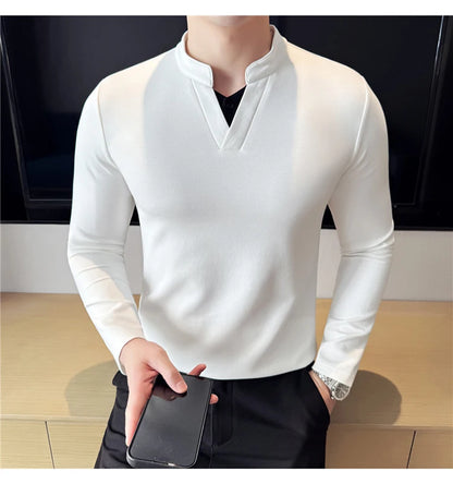 Camiseta elástica falsa de 2 piezas con empalme a la moda coreana, camiseta básica de manga larga con cuello en V ajustada para hombre, camisetas versátiles de Color sólido