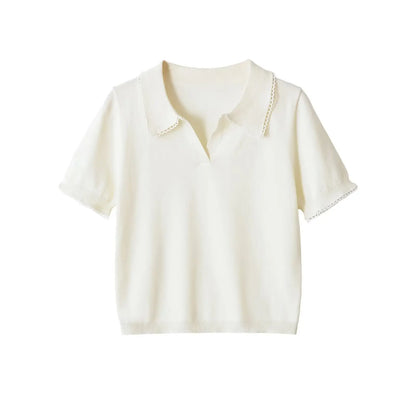 Blusa Polo Elegante para Mujer – Detalles de Encaje y Estilo Casual Chica