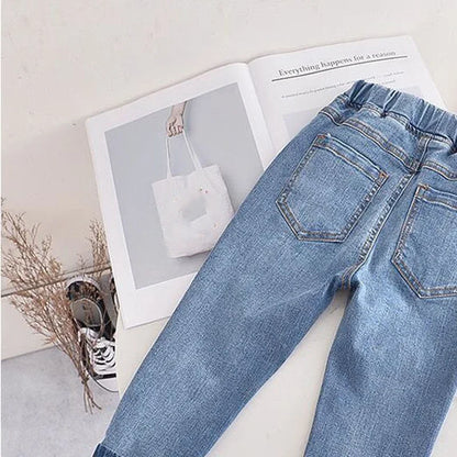 Pantalones vaqueros con bordado de fresas para niña, pantalón con bolsillos, a la moda, para primavera y otoño, 2023