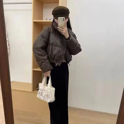 Nueva Chaqueta Corta de Mujer 2024 de Cuero PU Grueso con Relleno de Algodón, Estilo Abrigo Acolchado Cálido de Invierno, Ide...
