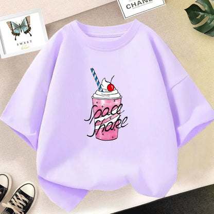 Camiseta bonita de dibujos animados de batido de leche de fresa para niñas, camisetas rosas con gráfico de manga corta para niños