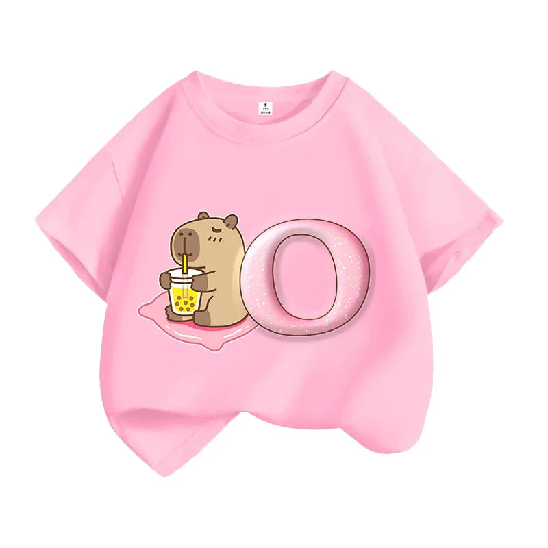 Camiseta de algodón de manga corta con estampado de capibara para niños, diseño de dibujos animados, estilo veraniego y moderno.