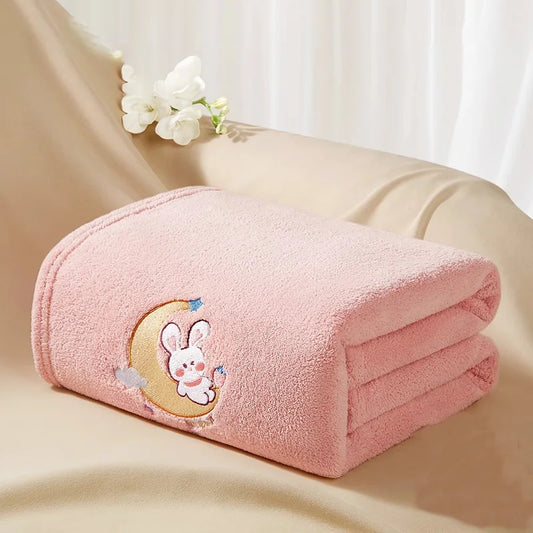 AIBEDILA Albornoz de terciopelo Coral para niños pequeños, Toalla de baño bordada absorbente suave y agradable para la piel, bata de baño para niños pequeños