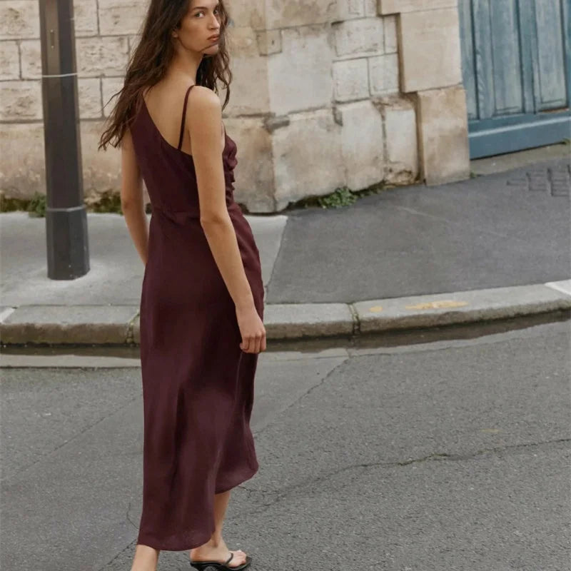 Vestido Midi Elegante para Mujer – Diseño Asimétrico, Tirante Delgado y Estilo Moderno