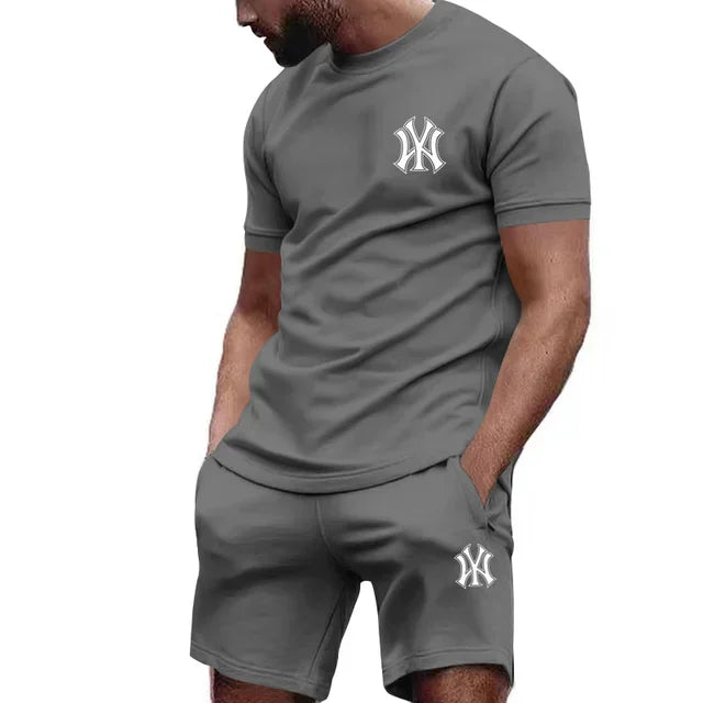 Nueva ropa deportiva de dos piezas para hombre, conjunto de camiseta y pantalones de manga corta, ropa deportiva para correr y fitness, superventas, 2025, verano