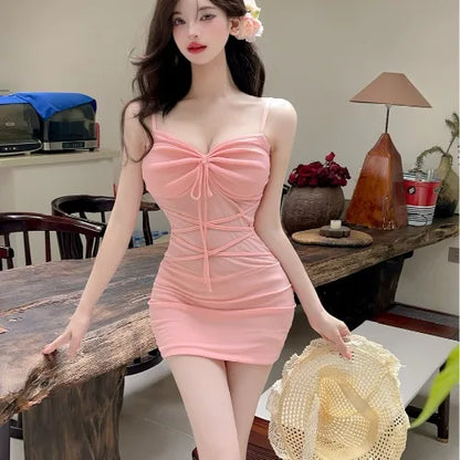 Vestido Elegante Strapless para Mujer – Cintura Alta, Falda Corte A y Diseño con Paneles de Malla