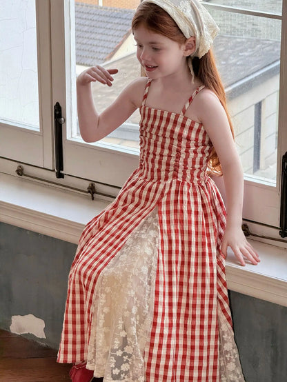 NOVEDAD DE VERANO 2025 vestido largo de hadas para niñas vestido de tirantes de encaje empalmado de encaje a cuadros rojo francés