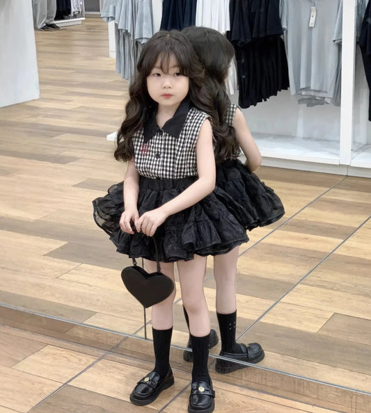 Conjunto de dos piezas de falda tutú negra, chaleco a cuadros con estilo de fragancia pequeña, temperamento coreano para niñas, novedad de verano 2026