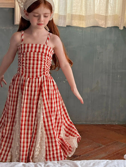 NOVEDAD DE VERANO 2025 vestido largo de hadas para niñas vestido de tirantes de encaje empalmado de encaje a cuadros rojo francés