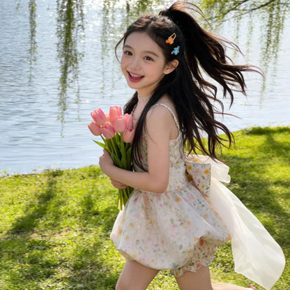 Vestido de tirantes floral para niñas, pantalones cortos con diseño de capullo de flor, vestido de princesa estilo occidental para verano 2026, falda esponjosa con lazo y cola de hilo para niñas