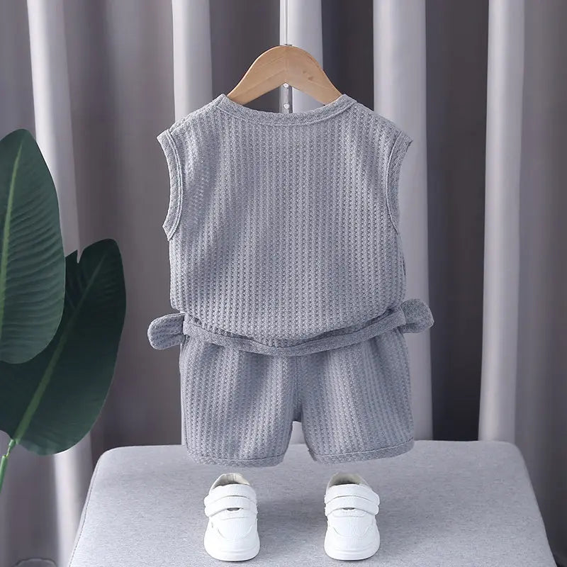 Ropa de oso para niños y niñas, chaleco de cuello redondo, pantalones cortos, chándales de dibujos animados para niños pequeños, moda de verano, nuevo conjunto de 2 piezas