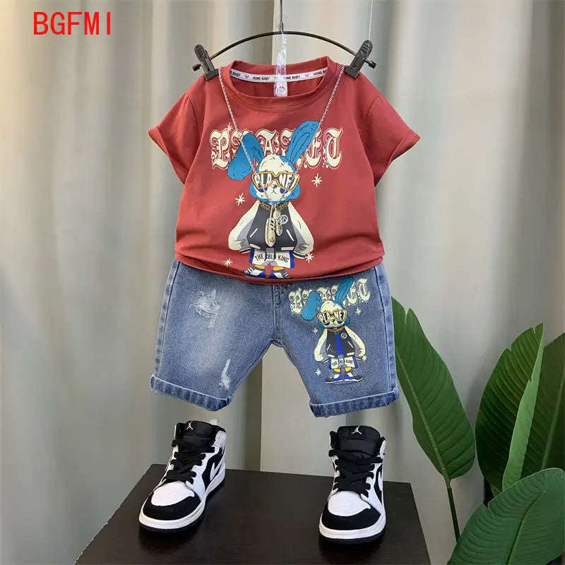 Conjunto de Verano para Niños 2026, Camiseta de Algodón con Estampado de Dibujos Animados y Letras + Pantalones Cortos de Mezclilla, Ropa Infantil