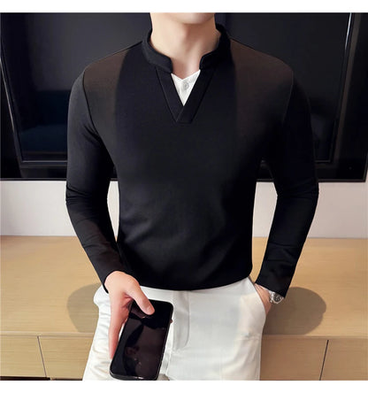 Camiseta elástica falsa de 2 piezas con empalme a la moda coreana, camiseta básica de manga larga con cuello en V ajustada para hombre, camisetas versátiles de Color sólido
