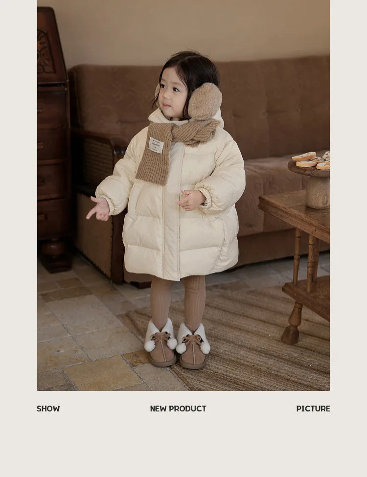Chaqueta de algodón para bebé, nuevo estilo de invierno 2025 grueso y elegante para niña, bonito abrigo de invierno con dibujos animados para bebé femenino
