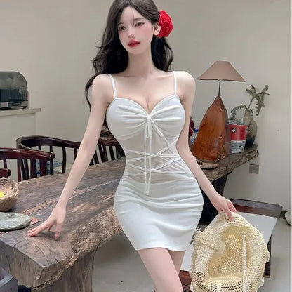 Vestido Elegante Strapless para Mujer – Cintura Alta, Falda Corte A y Diseño con Paneles de Malla
