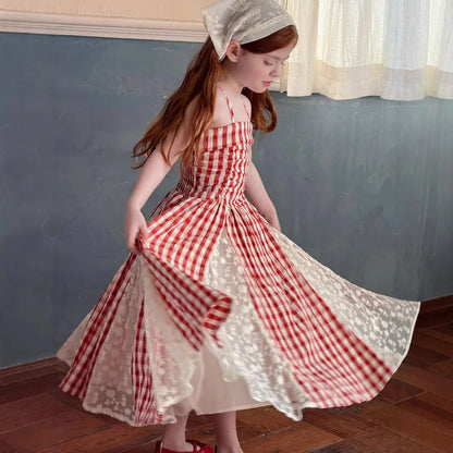 NOVEDAD DE VERANO 2025 vestido largo de hadas para niñas vestido de tirantes de encaje empalmado de encaje a cuadros rojo francés