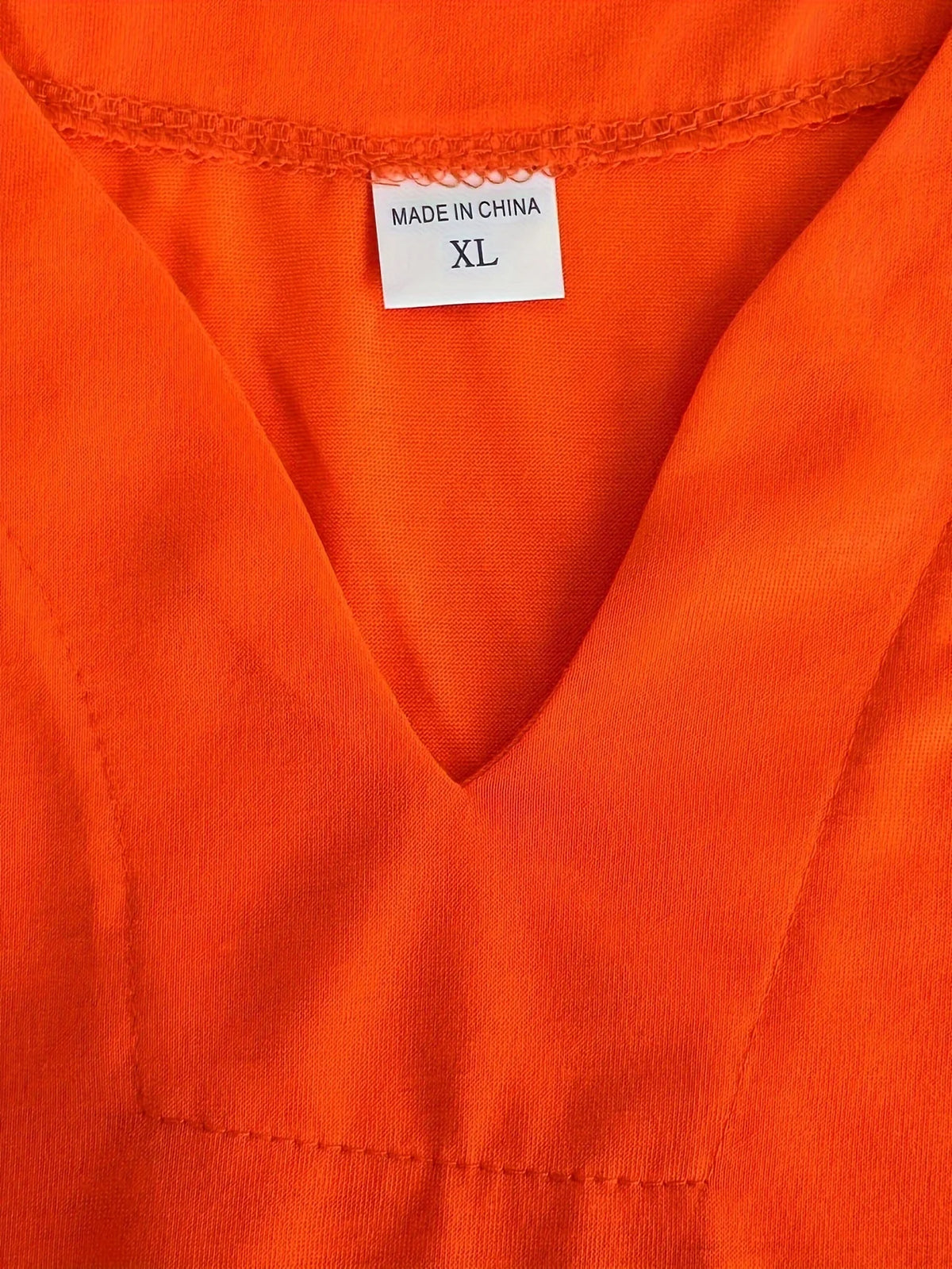 Camiseta con cuello en V con estampado personalizado DIY, camiseta de manga corta a la moda para hombre, top streetwear informal elegante y elegante, uso diario.