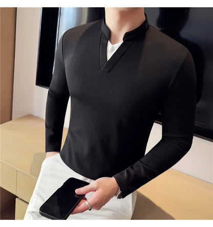 Camiseta elástica falsa de 2 piezas con empalme a la moda coreana, camiseta básica de manga larga con cuello en V ajustada para hombre, camisetas versátiles de Color sólido