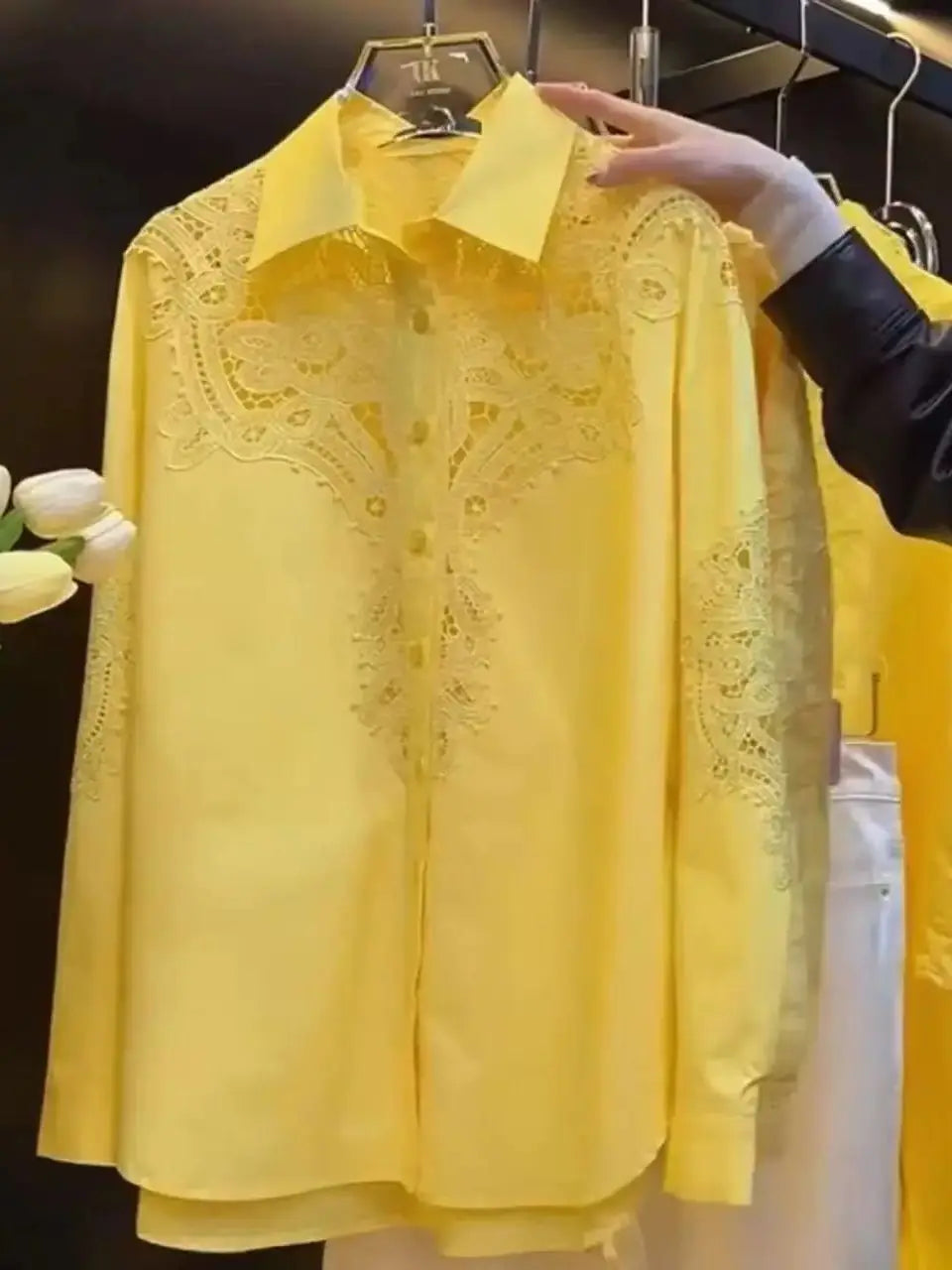 Marca de lujo, blusas de algodón con bordado de encaje calado y lentejuelas brillantes, camisas para mujer, Top informal holgado de manga larga de tendencia 2025