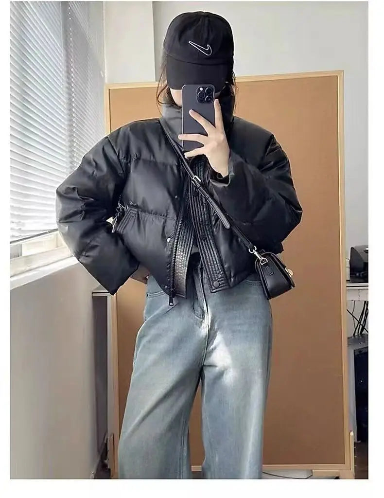Nueva Chaqueta Corta de Mujer 2024 de Cuero PU Grueso con Relleno de Algodón, Estilo Abrigo Acolchado Cálido de Invierno, Ide...