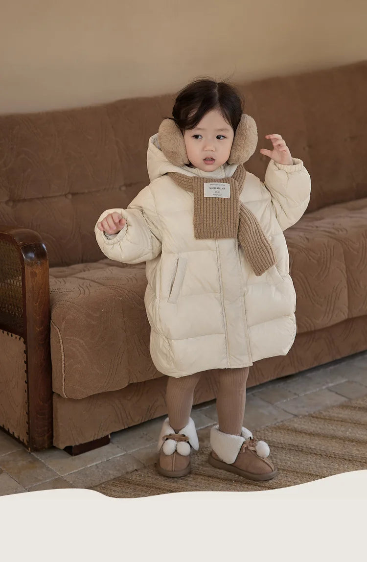 Chaqueta de algodón para bebé, nuevo estilo de invierno 2025 grueso y elegante para niña, bonito abrigo de invierno con dibujos animados para bebé femenino