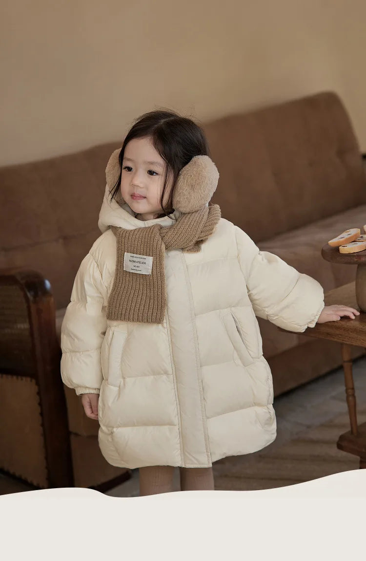 Chaqueta de algodón para bebé, nuevo estilo de invierno 2025 grueso y elegante para niña, bonito abrigo de invierno con dibujos animados para bebé femenino