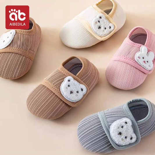 Calcetines antideslizantes para bebé, zapatos cálidos para el suelo de la cuna con suela de goma para niños, niños pequeños, zapatillas bonitas para niños