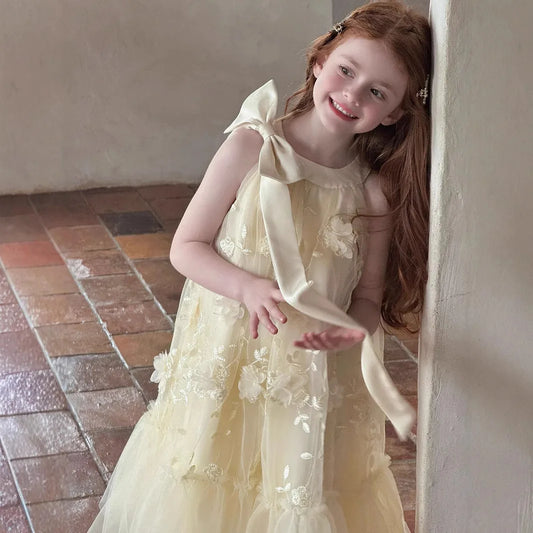NOVEDAD DE VERANO 2025 vestido de encaje de malla con empalme de flores tridimensionales para niñas vestido de princesa sin mangas con Nudo de mariposa coreana