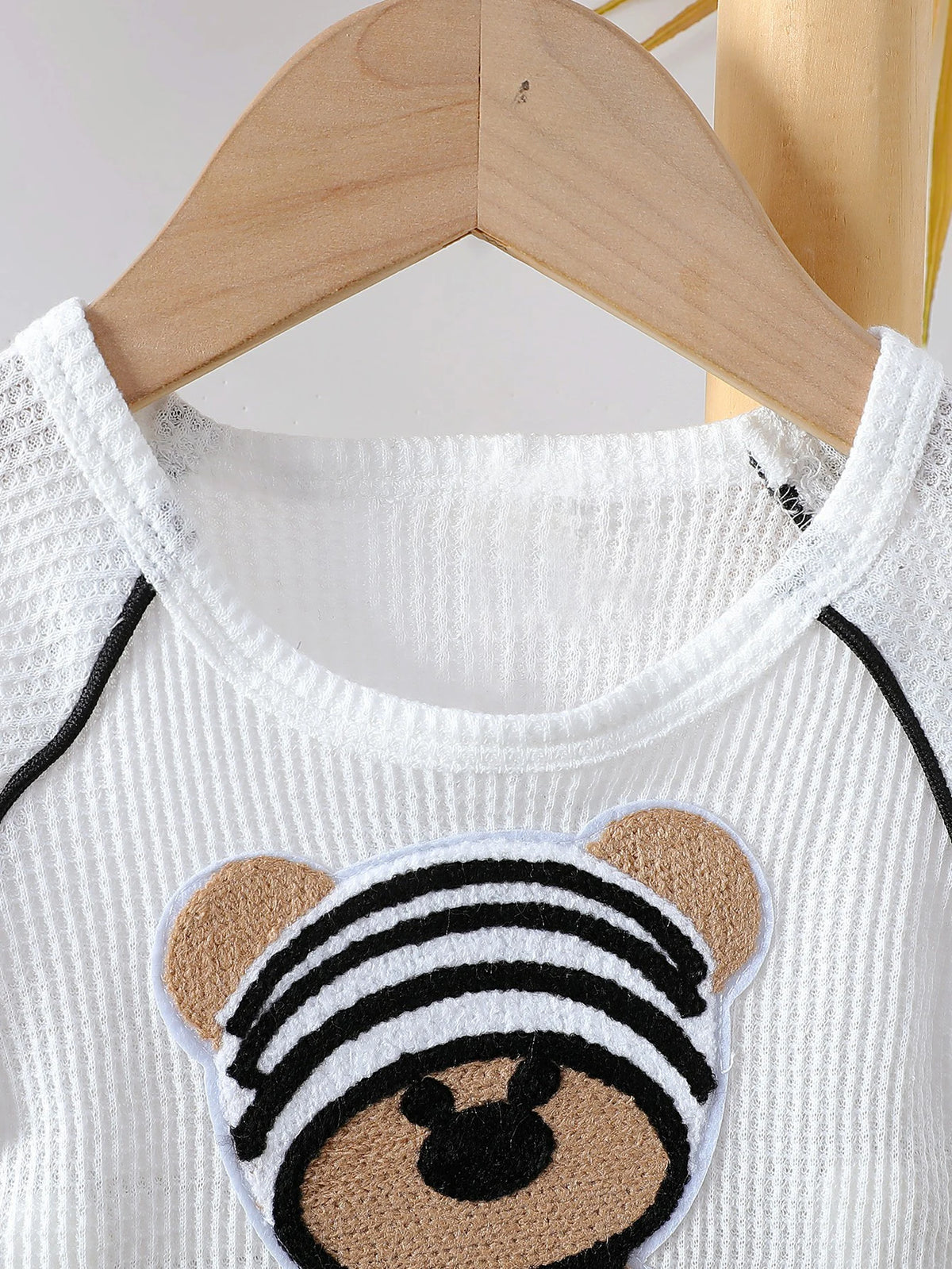 Conjunto de 2 piezas de camiseta y pantalones cortos de manga corta con estampado de oso bebé unisex de nuevo estilo de verano infantil