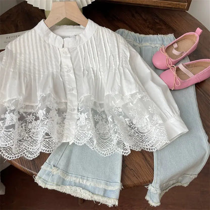 Conjunto de Dos Piezas de Camisa Blanca de Encaje y Jeans para Niñas, Primavera y Otoño 2026, Ropa de Princesa para Bebés y Niñas Pequeñas, Primavera/Verano