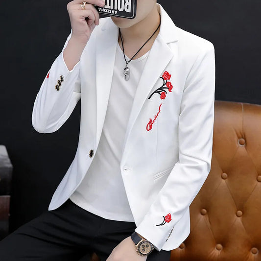 2025 nueva chaqueta de traje informal bordada con flores coreanas para hombre, moda ajustada, peluqueros, ropa de calle Social, Blazers, ropa para hombre