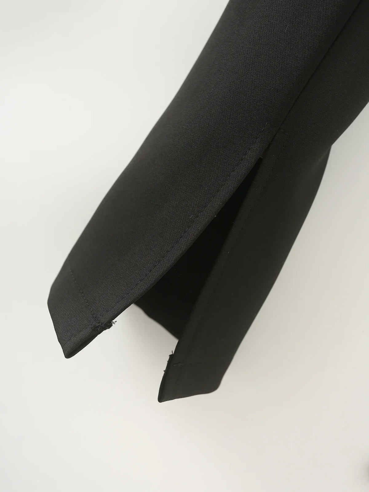 Early Autumn Women's Cross-Belted Slim Fit Short Suit Jacket Fashionable Business Casual Style Long Sleeve Commute Friendly