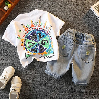 Conjunto de Verano para Niños 2026, Camiseta de Algodón con Estampado de Dibujos Animados y Letras + Pantalones Cortos de Mezclilla, Ropa Infantil