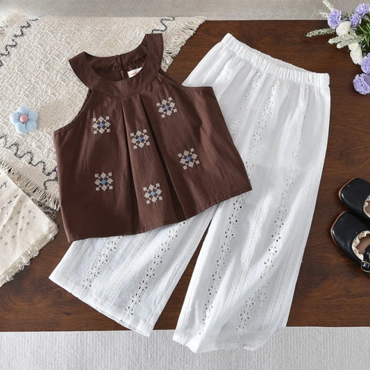 Conjunto de Dos Piezas para Niña de 3, 4, 5, 6 y 7 Años, Versión Coreana, Top Color Café con Bordado de Flores en el Cuello + Pantalones Anchos