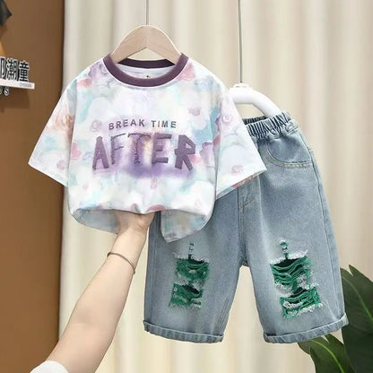 Conjunto de Verano para Niños 2026, Camiseta de Algodón con Estampado de Dibujos Animados y Letras + Pantalones Cortos de Mezclilla, Ropa Infantil